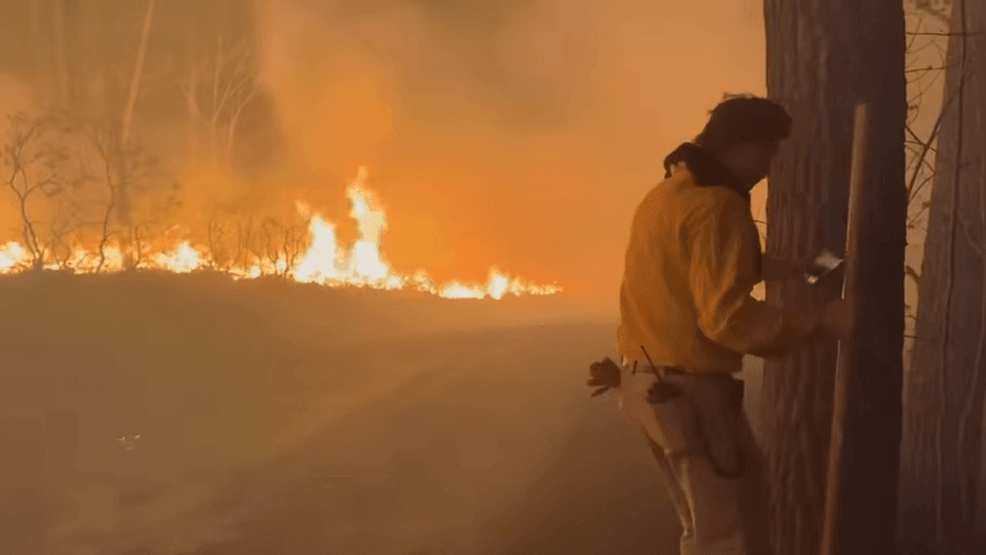 1,000-Acre Wildfire Rages In Michaux State Forest: PA Firefighters Working Around The Clock 1,000-Acre Wildfire Rages In Michaux State Forest: PA Firefighters Working Around The Clock