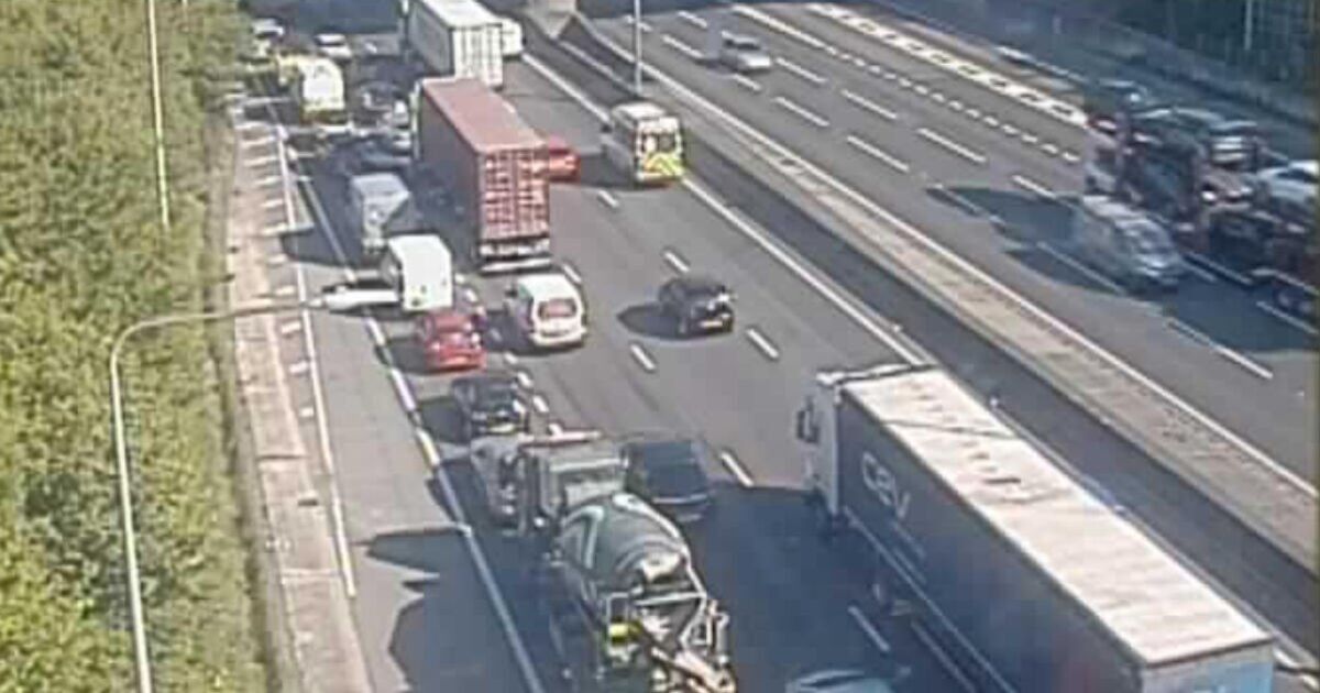A12 Traffic Chaos: Emergency Incident Causes 4-Mile Queues In UK A12 Traffic Chaos: Emergency Incident Causes 4-Mile Queues In UK