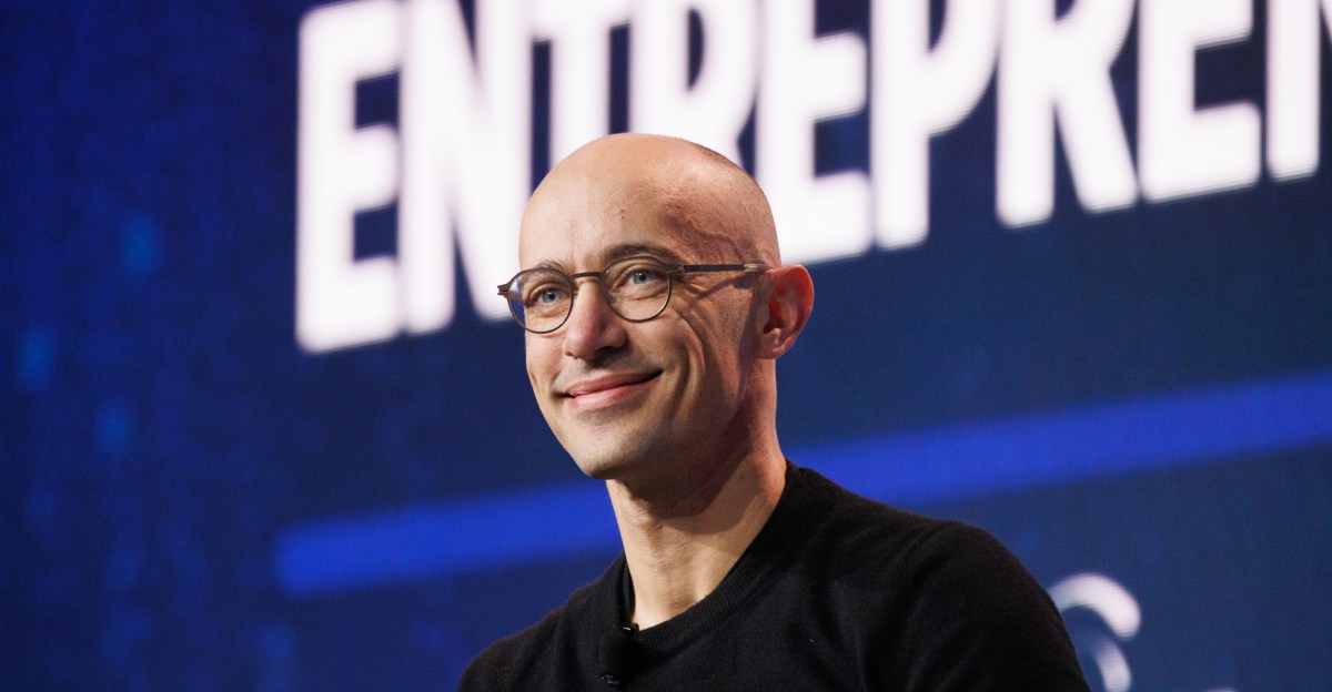 AI Takes Center Stage: Shopify's New Hiring Policy Explained AI Takes Center Stage: Shopify's New Hiring Policy Explained