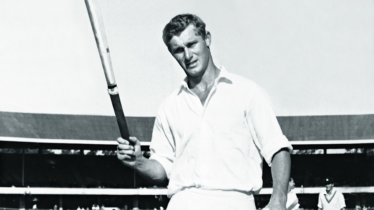 Australian Cricket Mourns The Loss Of Ashes Hero Bob Cowper Australian Cricket Mourns The Loss Of Ashes Hero Bob Cowper