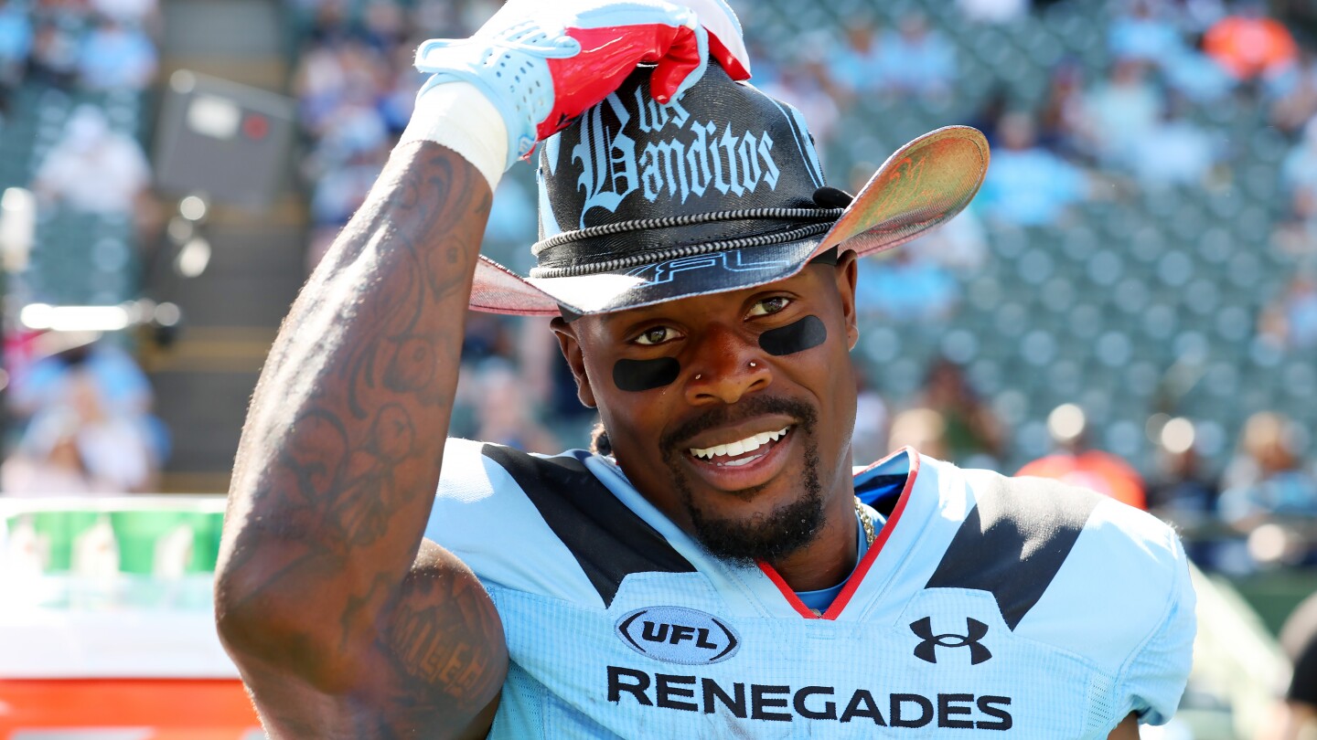 Ballage's 77-Yard TD Run Leads Renegades To Victory Over Brahmas Ballage's 77-Yard TD Run Leads Renegades To Victory Over Brahmas