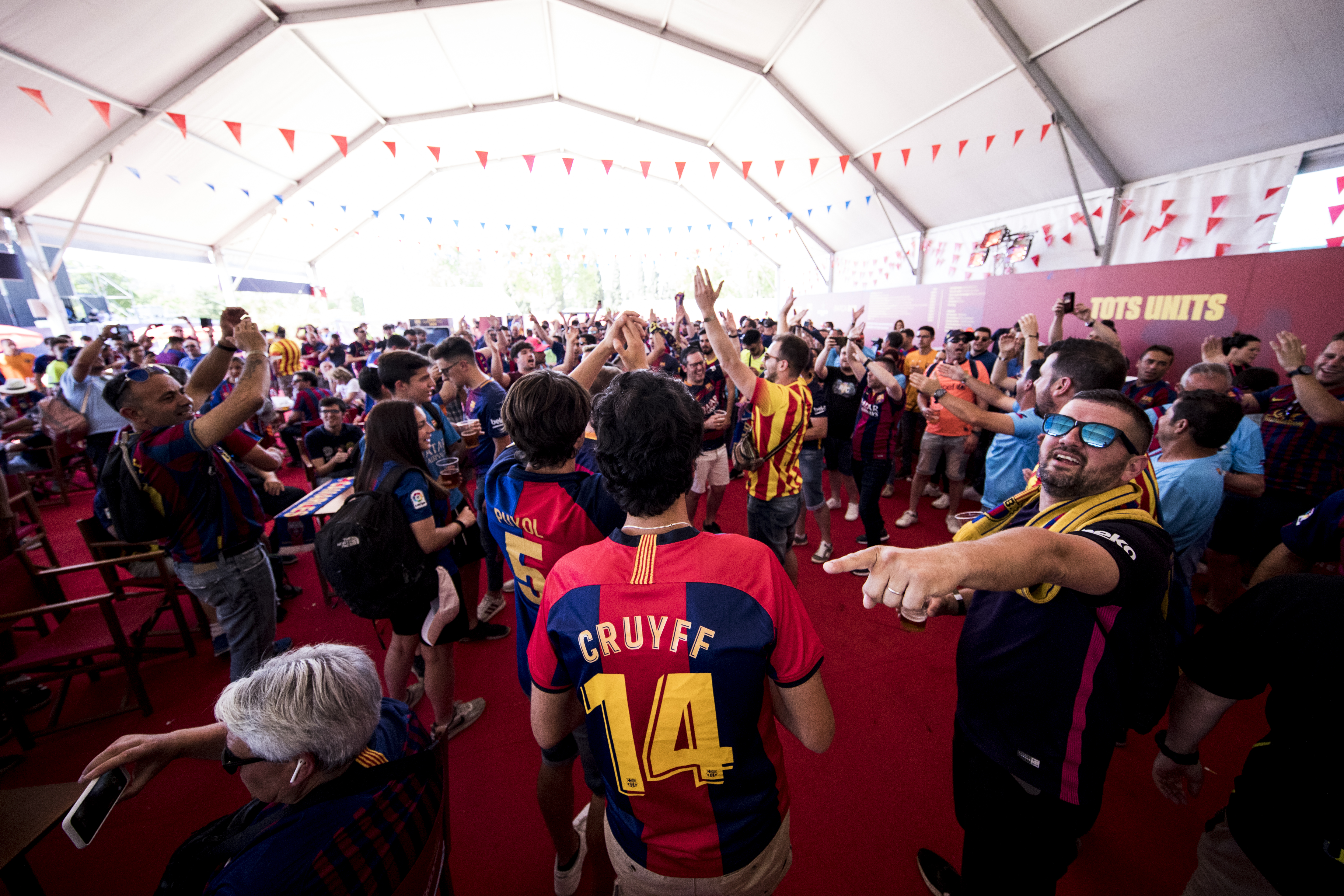 Barça Fan Zone Estrella Damm: Precios, Entradas Y Preguntas Frecuentes Barça Fan Zone Estrella Damm: Precios, Entradas Y Preguntas Frecuentes
