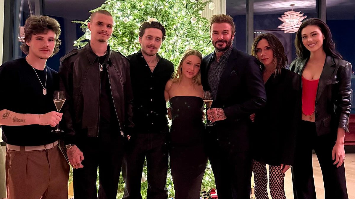 Before The Feud: The Beckhams' Final Smiling Family Portrait Before The Feud: The Beckhams' Final Smiling Family Portrait