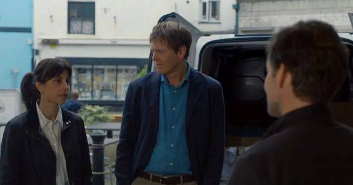 Beyond Paradise Relationship On The Rocks: Couple's Exit Confirmed By BBC Beyond Paradise Relationship On The Rocks: Couple's Exit Confirmed By BBC