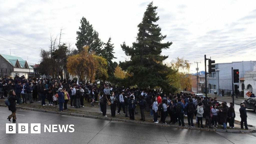 Chile And Argentina Issue Tsunami Warnings: Urgent Evacuations Ordered Chile And Argentina Issue Tsunami Warnings: Urgent Evacuations Ordered