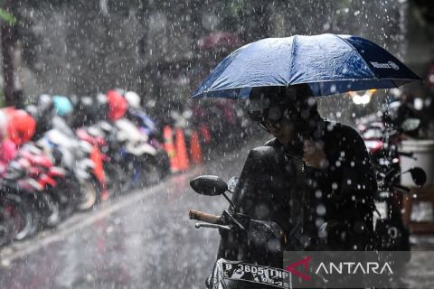 Cuaca Jakarta Minggu: Diprakirakan Hujan Lebat Sore Dan Malam Cuaca Jakarta Minggu: Diprakirakan Hujan Lebat Sore Dan Malam