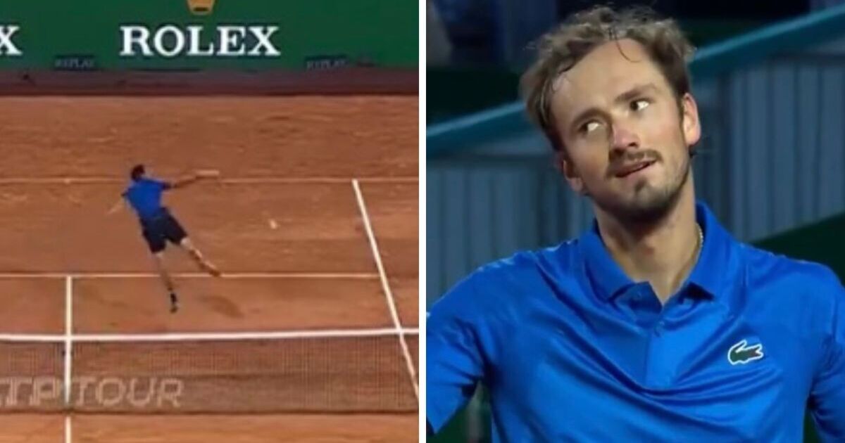 Daniil Medvedev's Priceless Reaction To A Stunning Monte-Carlo Masters Volley Daniil Medvedev's Priceless Reaction To A Stunning Monte-Carlo Masters Volley