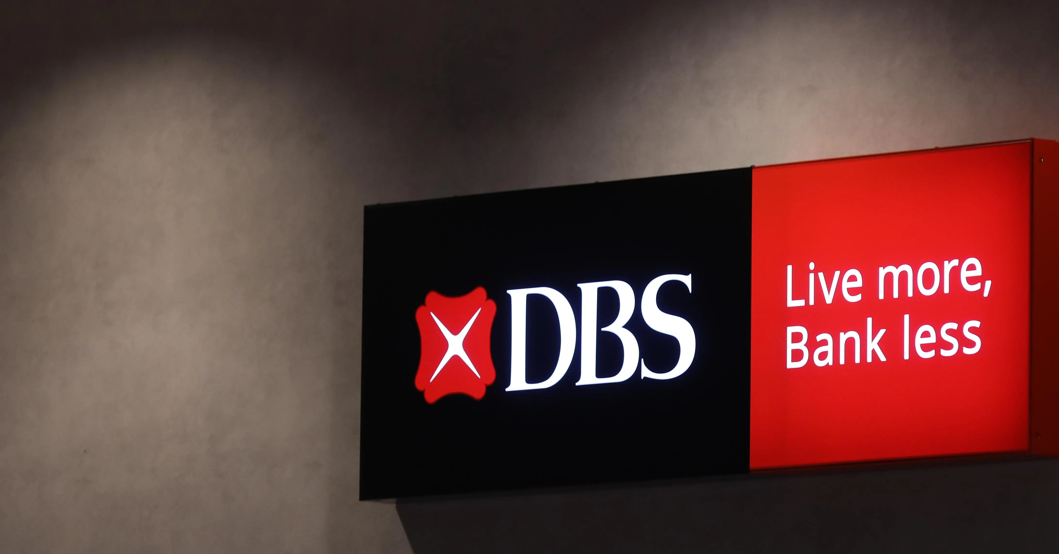 DBS Bank Stock Soars After Exceeding Earnings Estimates DBS Bank Stock Soars After Exceeding Earnings Estimates