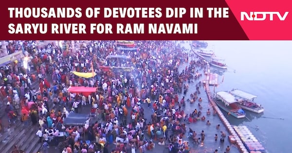 Devotees Flock To Saryu River For Ram Navami: A Sea Of Faith Devotees Flock To Saryu River For Ram Navami: A Sea Of Faith