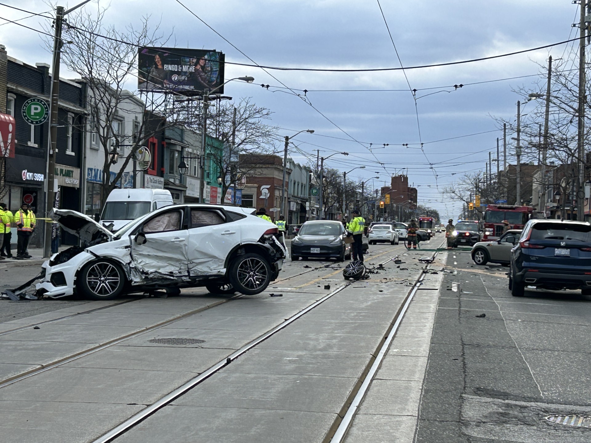 Eight-Vehicle Pileup In Etobicoke: Injuries Reported Eight-Vehicle Pileup In Etobicoke: Injuries Reported