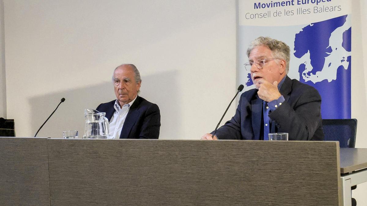 España Y La UE: 40 Años De Integración, Desafíos Y Futuro España Y La UE: 40 Años De Integración, Desafíos Y Futuro