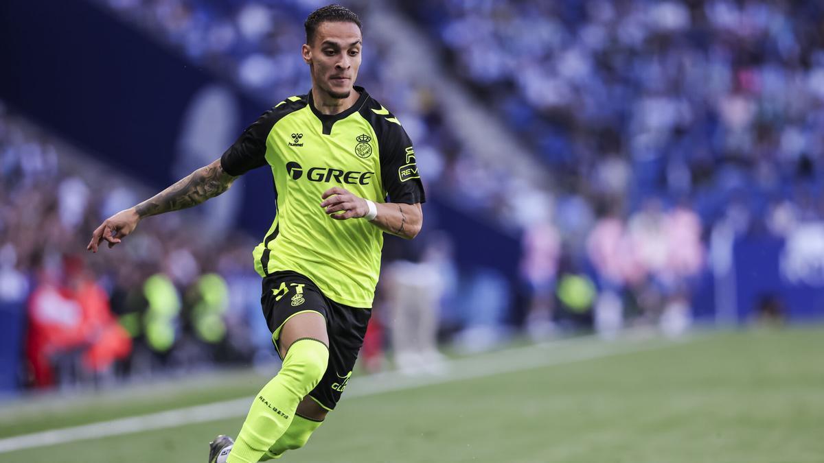 Espanyol Vence Al Betis: 1-0 En Un Partido Apretado Espanyol Vence Al Betis: 1-0 En Un Partido Apretado