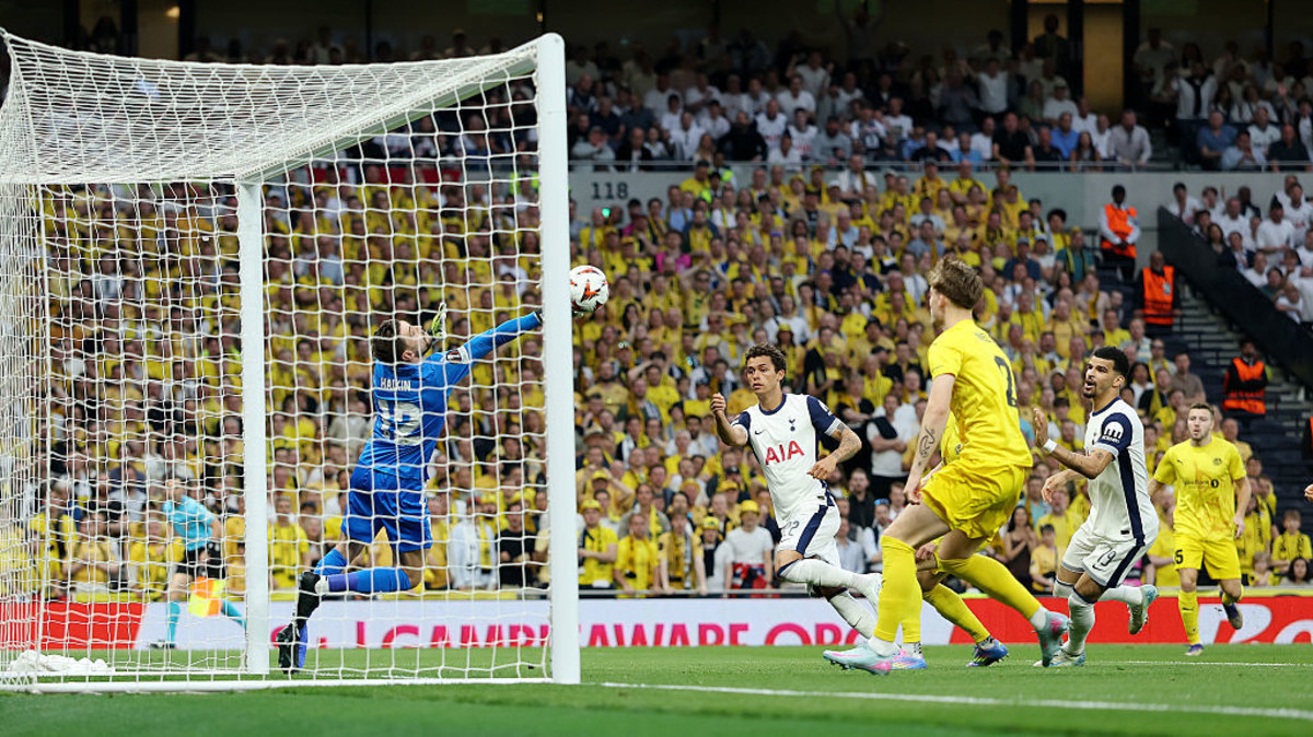 Europa League Semi-Finals: Tottenham's Lightning-Fast Goal Stuns Opponents Europa League Semi-Finals: Tottenham's Lightning-Fast Goal Stuns Opponents