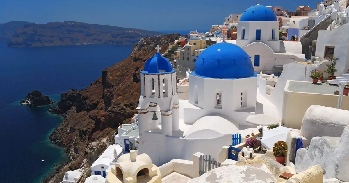 European Island Faces Eruption Threat: British Tourists At Risk