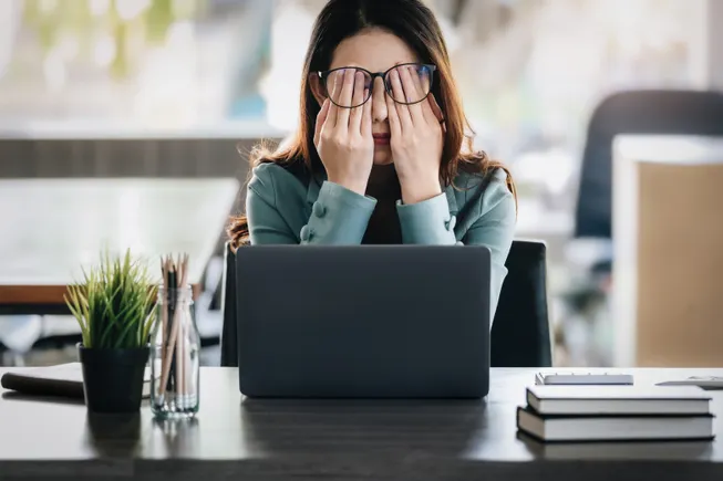 Executive Stress Soars: Korn Ferry Links 72% Increase To Middle Management Cuts Executive Stress Soars: Korn Ferry Links 72% Increase To Middle Management Cuts