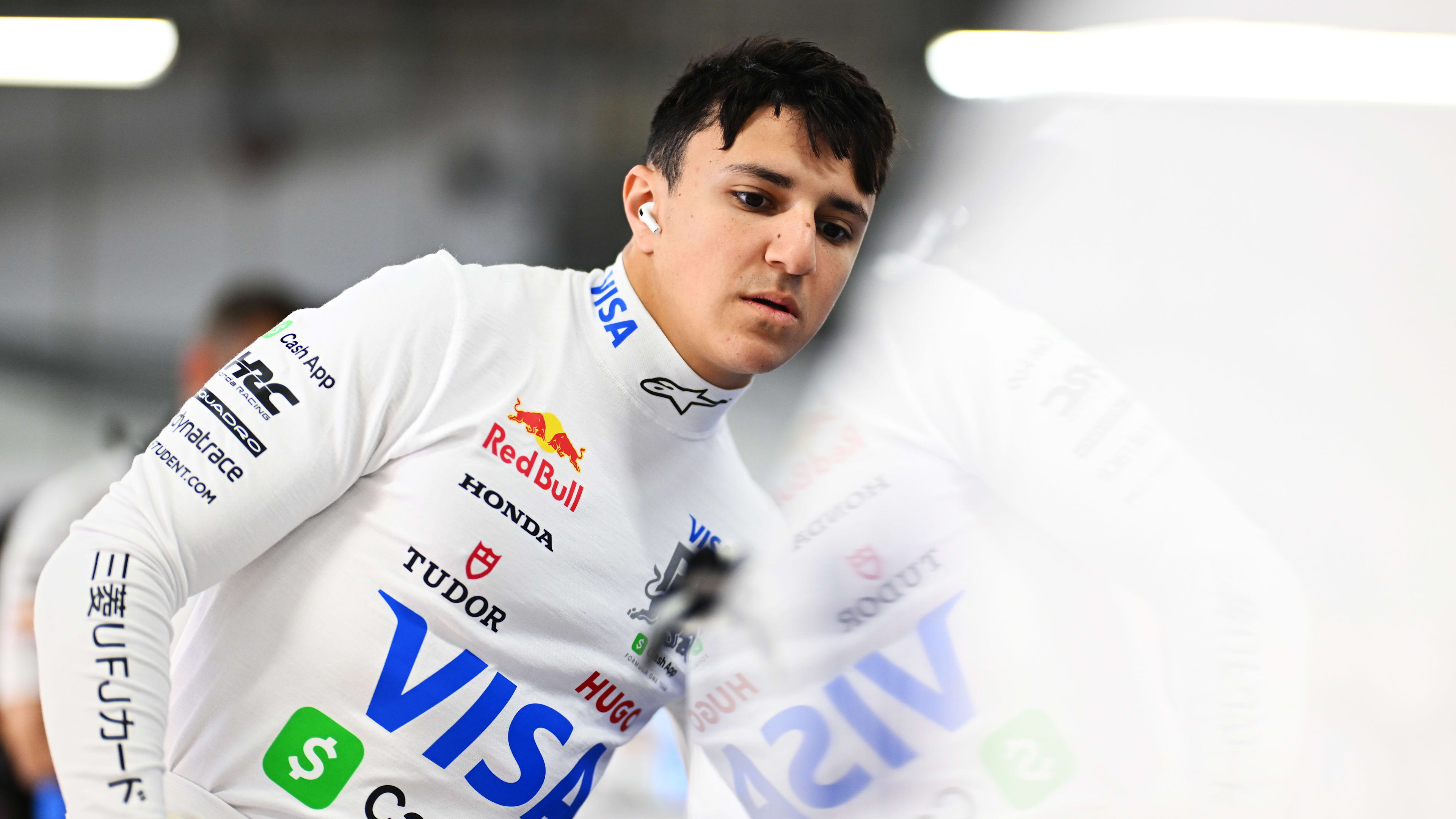 F1 Driver Hadjar Reveals Cockpit Problems, Urges Caution In Japan F1 Driver Hadjar Reveals Cockpit Problems, Urges Caution In Japan