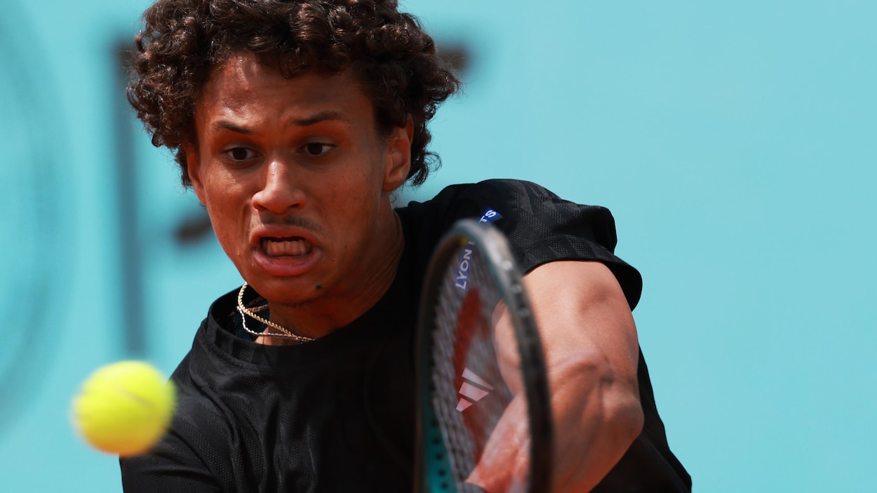 Fin De Parcours Pour Shapovalov À Madrid, Diallo Poursuit L'aventure Fin De Parcours Pour Shapovalov À Madrid, Diallo Poursuit L'aventure