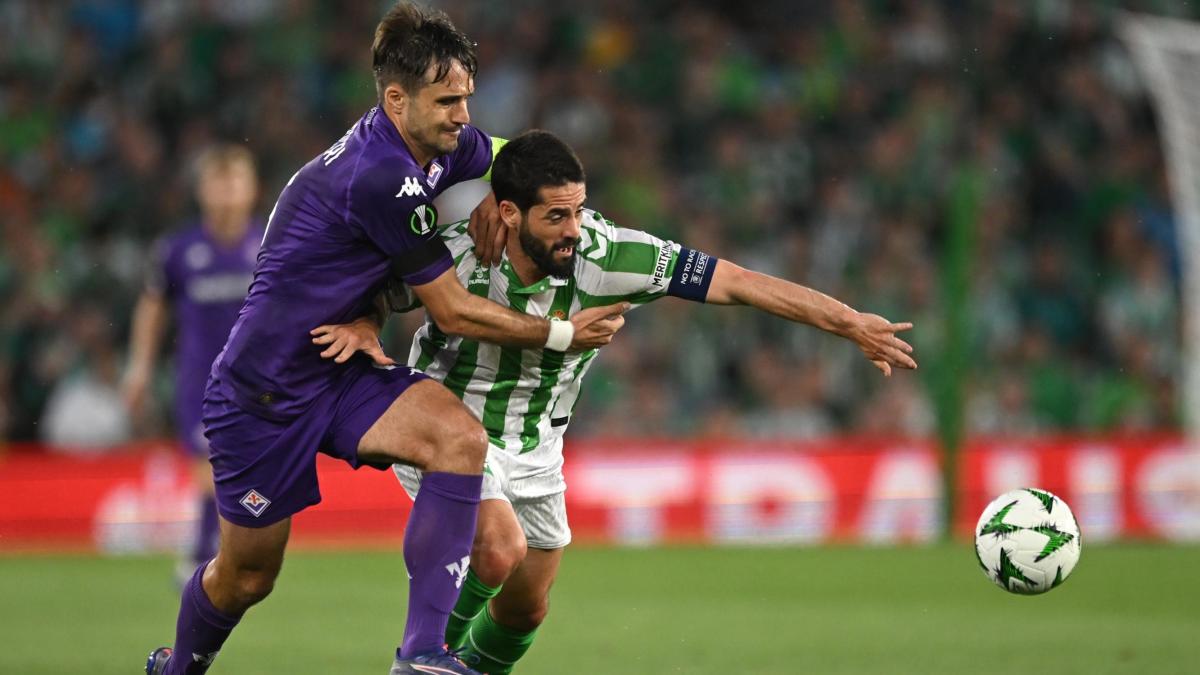 Fiorentina's European Hopes Alive After Narrow Defeat To Betis Fiorentina's European Hopes Alive After Narrow Defeat To Betis