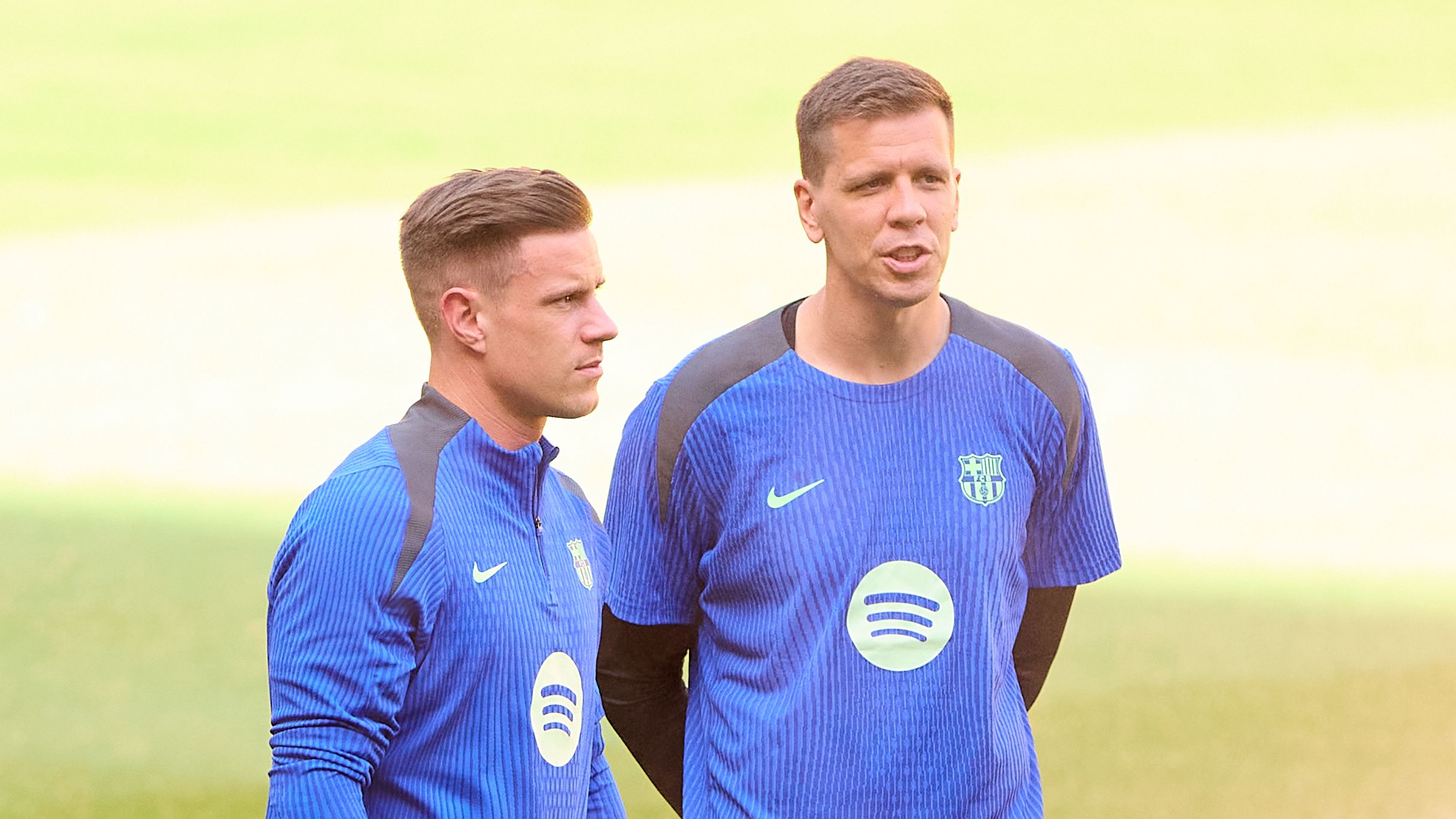 Flick's Decision: Szczesny Or Ter Stegen For Barcelona's Champions League Campaign? Flick's Decision: Szczesny Or Ter Stegen For Barcelona's Champions League Campaign?