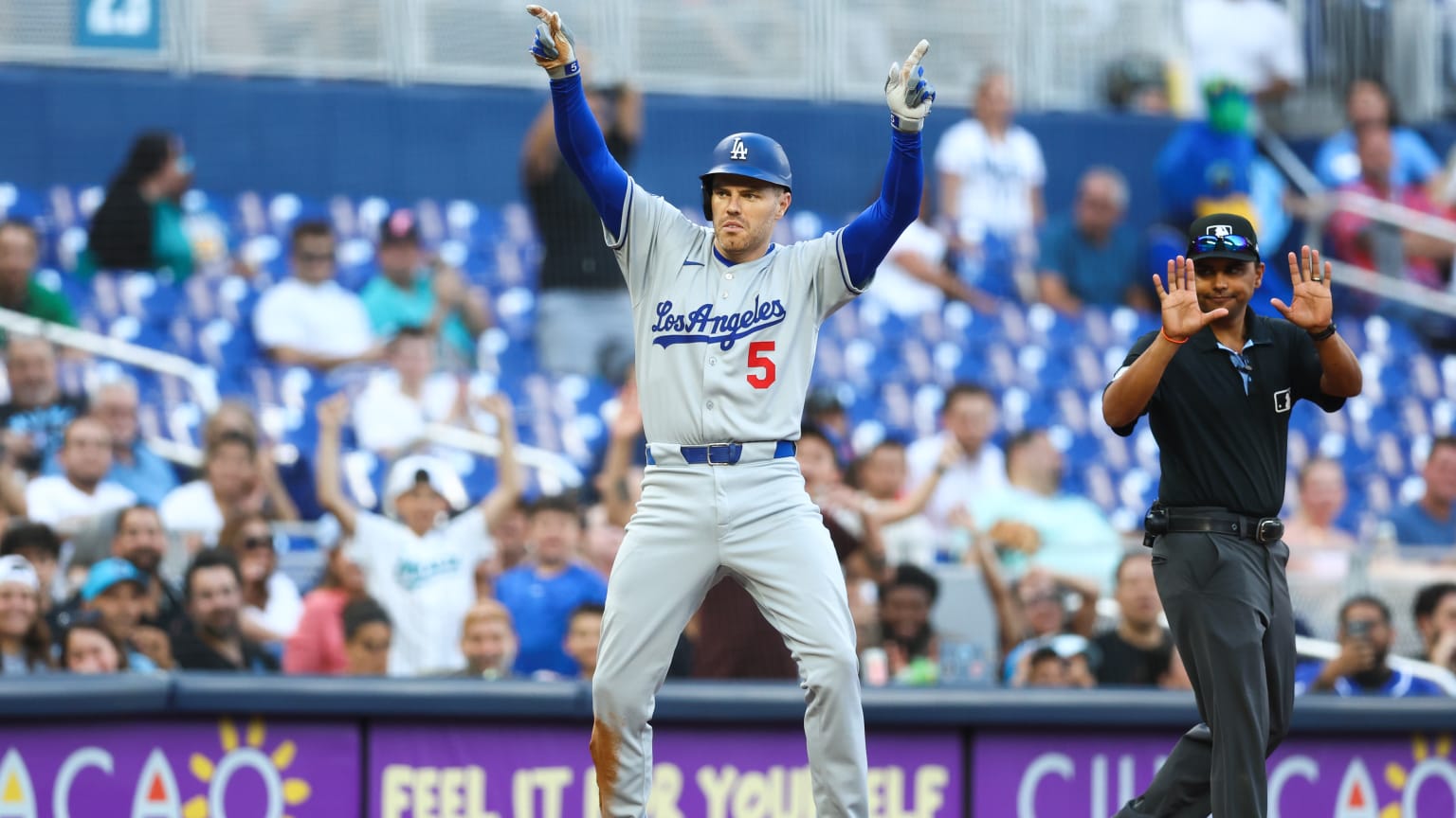 Freeman's Bases-Clearing Triple: A Pivotal Moment In Dodgers History Freeman's Bases-Clearing Triple: A Pivotal Moment In Dodgers History