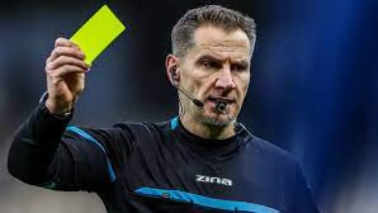 Futbol Hakemi Tomasz Kwiatkowski: Kariyer Yolculuğu Ve Maç İstatistikleri Futbol Hakemi Tomasz Kwiatkowski: Kariyer Yolculuğu Ve Maç İstatistikleri