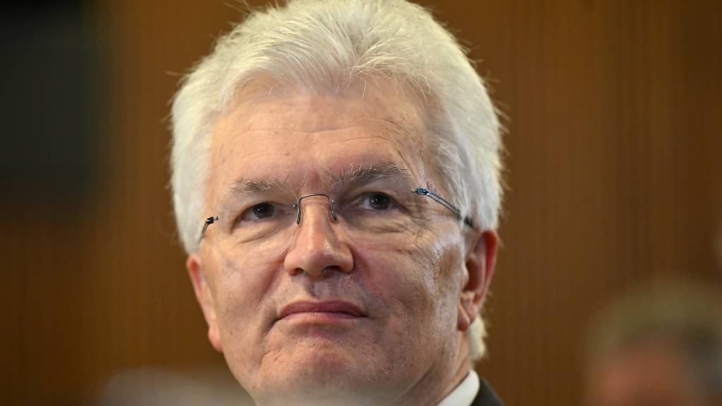 Glyn Davis Resignation: Australia's Top Public Servant Steps Down Glyn Davis Resignation: Australia's Top Public Servant Steps Down