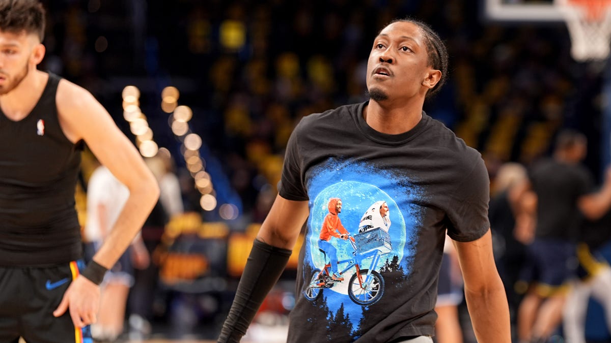 Heartfelt Tribute: Jalen Williams Shows Appreciation For Nick Gallo With Custom Shirt Heartfelt Tribute: Jalen Williams Shows Appreciation For Nick Gallo With Custom Shirt