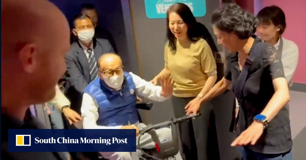 Hong Kong Tycoon Li Ka-shing Breaks Silence, Briefly Hong Kong Tycoon Li Ka-shing Breaks Silence, Briefly