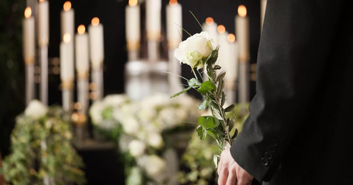 I'm A Funeral Director: My Most Disturbing Mortuary Experiences I'm A Funeral Director: My Most Disturbing Mortuary Experiences