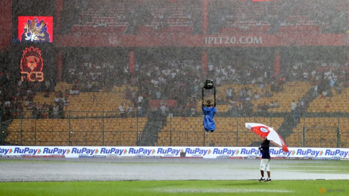 IPL Return Marred By Rain, Kohli Tribute Dampened IPL Return Marred By Rain, Kohli Tribute Dampened