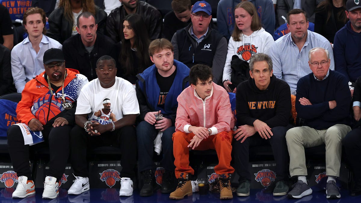Jon Hamm's Knicks-Pacers Game 1 Appearance Sparks Haliburton's Fury: Celebrity Showdown Jon Hamm's Knicks-Pacers Game 1 Appearance Sparks Haliburton's Fury: Celebrity Showdown