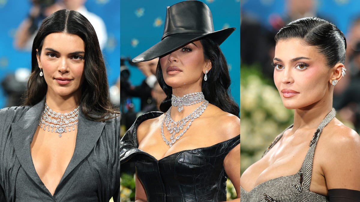 Kardashian-Jenner Sisters' Stunning Matching Outfits At The 2025 Met Gala Kardashian-Jenner Sisters' Stunning Matching Outfits At The 2025 Met Gala