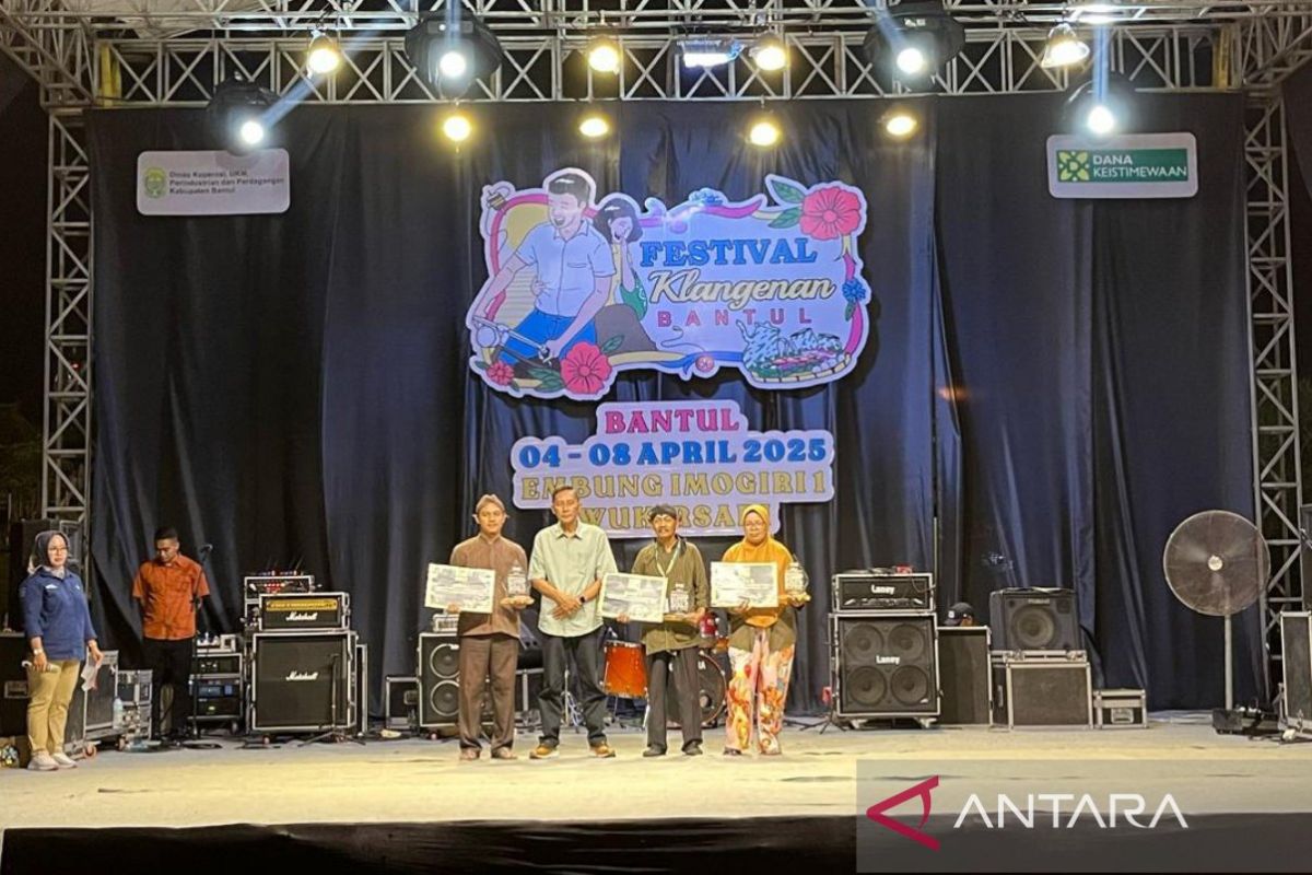 Klangenan Bantul: Festival Sukses, Transaksi Penjualan Sentuh Rp1,2 Miliar Klangenan Bantul: Festival Sukses, Transaksi Penjualan Sentuh Rp1,2 Miliar