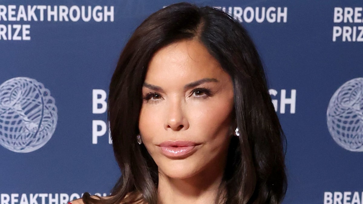 Lauren Sanchez's Daughter, 17, And Siblings: A Family Portrait Showing A Strong Family Resemblance Lauren Sanchez's Daughter, 17, And Siblings: A Family Portrait Showing A Strong Family Resemblance