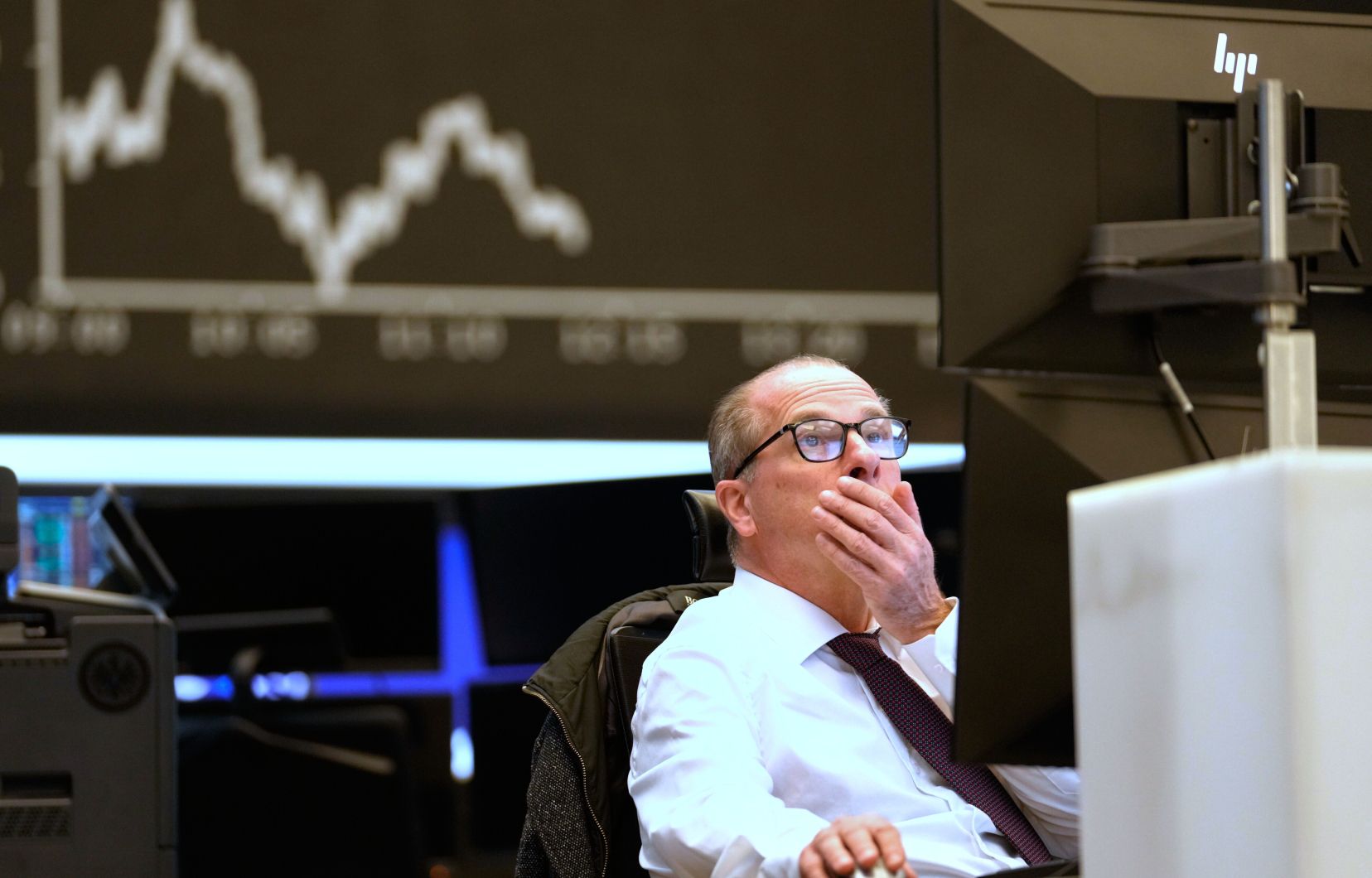 Les Sanctions Américaines Et La Réaction Chinoise: Une Crise Économique Mondiale Imminente? Les Sanctions Américaines Et La Réaction Chinoise: Une Crise Économique Mondiale Imminente?