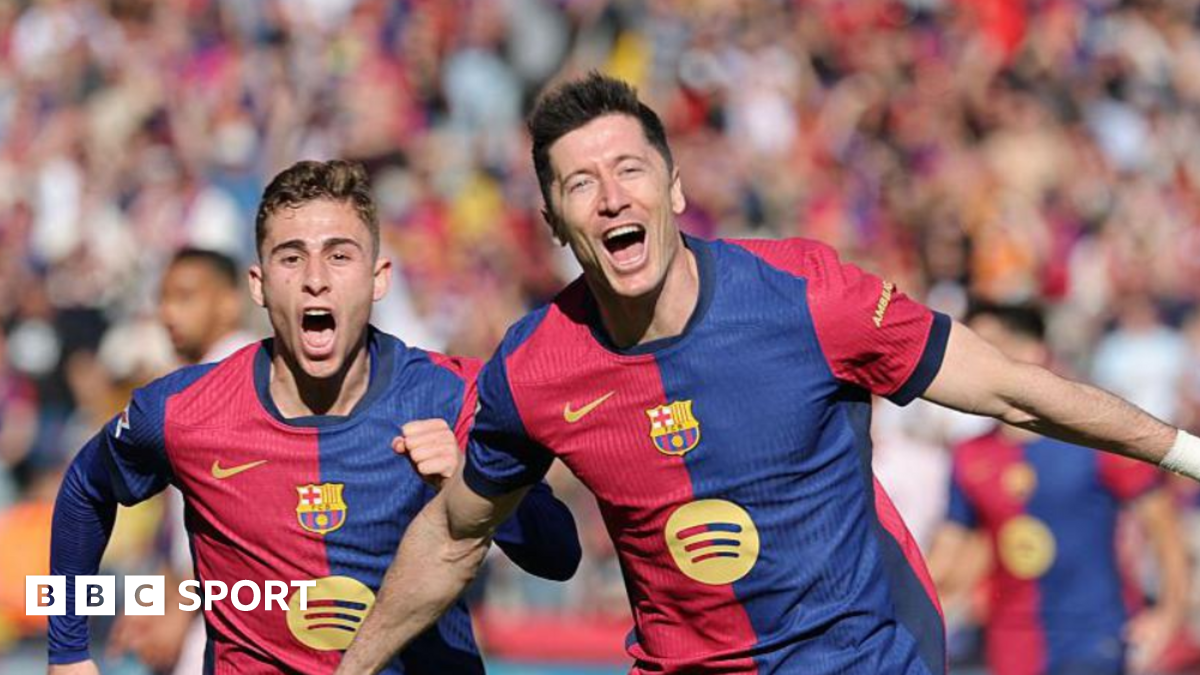 Lewandowski Double Fuels Barcelona's 4-1 Victory Over Girona Lewandowski Double Fuels Barcelona's 4-1 Victory Over Girona