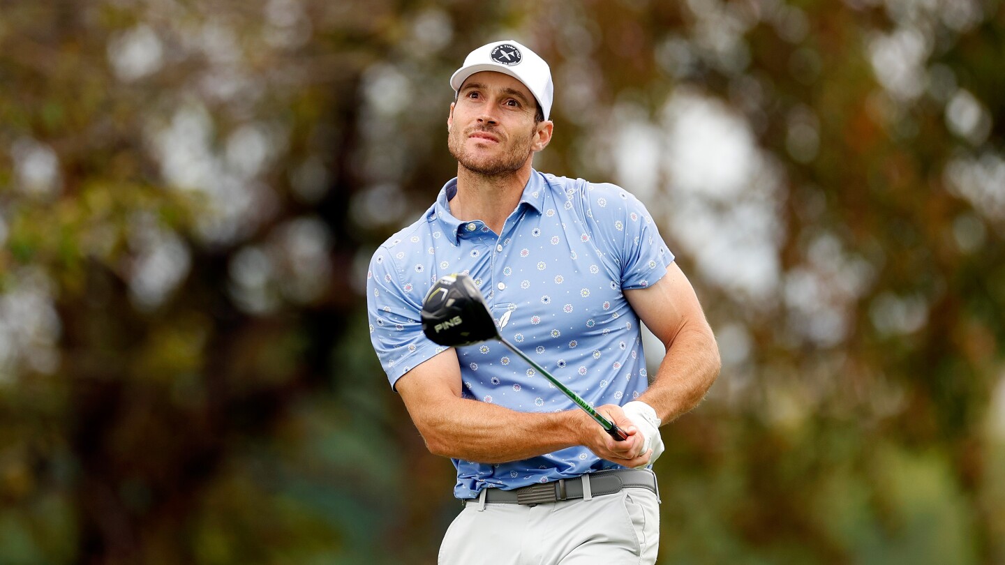 Local Golfer Massa ( Local Golfer Massa (