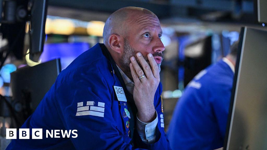 Market Volatility: US Stocks And Dollar Fall After Trump's Fed Chair Remarks Market Volatility: US Stocks And Dollar Fall After Trump's Fed Chair Remarks