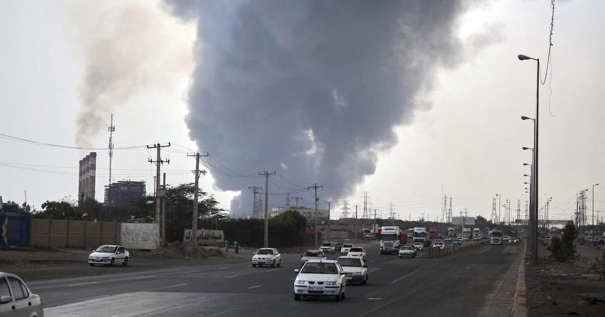 Massive Blast In Iranian Port: At Least 115 Injured, Extensive Damage Massive Blast In Iranian Port: At Least 115 Injured, Extensive Damage