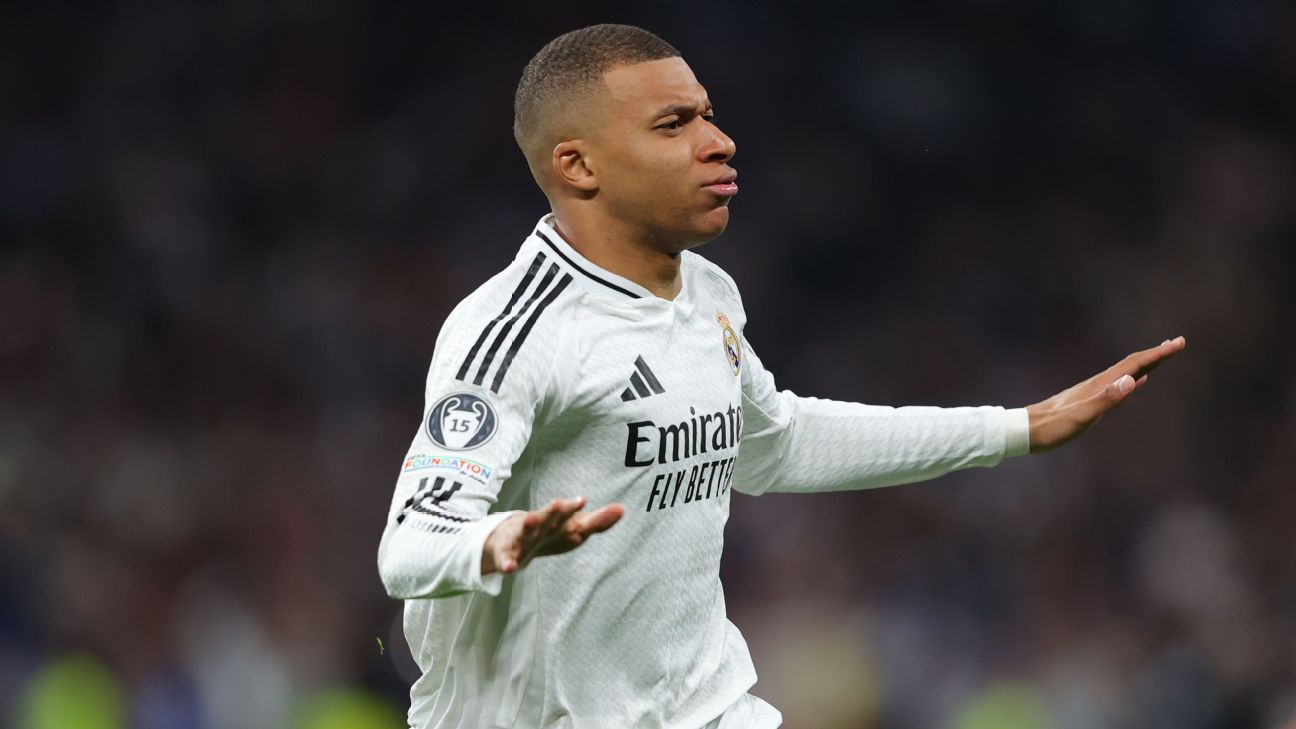 Mbappé's Fitness Questioned, But He's In The Starting Lineup Vs. Atlético Mbappé's Fitness Questioned, But He's In The Starting Lineup Vs. Atlético