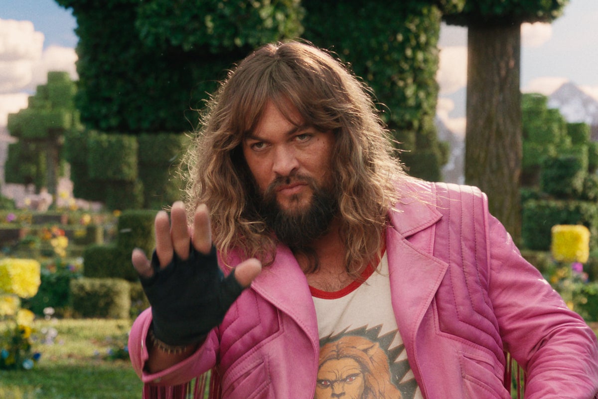 Minecraft Movie Fuels Debate: Is [Cinema Trend Name] A Problem?