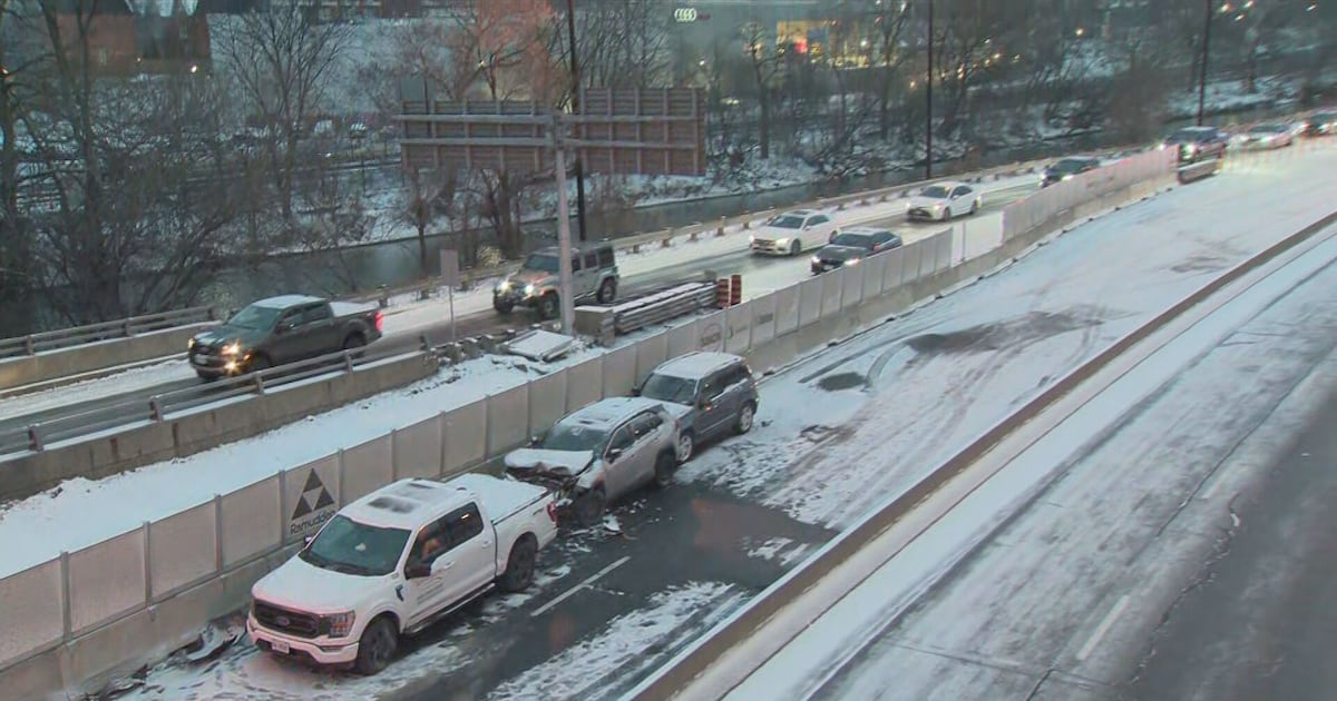 Multi-Vehicle Collision Shuts Down Section Of Southbound Don Valley Parkway Multi-Vehicle Collision Shuts Down Section Of Southbound Don Valley Parkway
