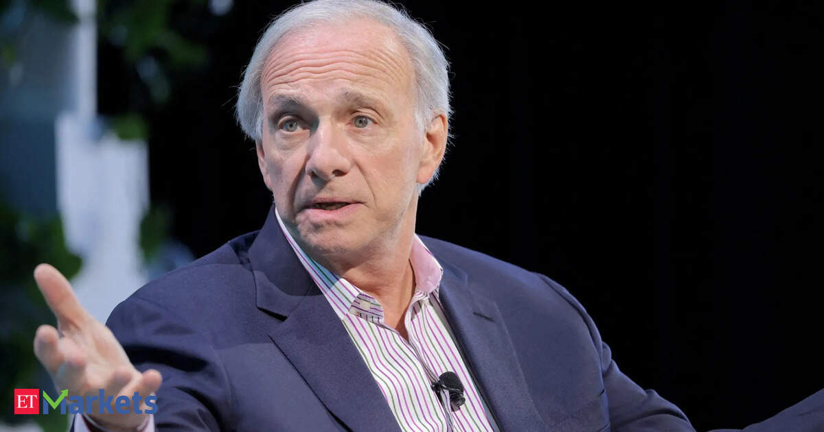 Once-in-a-Lifetime Shift: Dalio's Analysis Of US Weakness And China's Strength Once-in-a-Lifetime Shift: Dalio's Analysis Of US Weakness And China's Strength