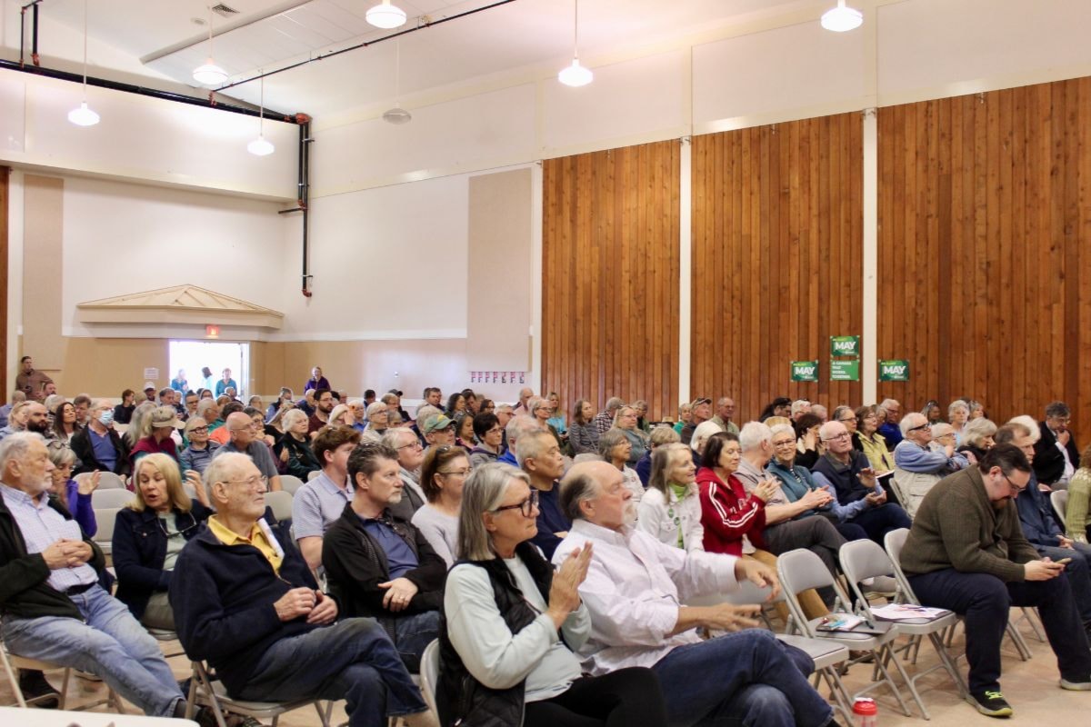 Packed Forum Highlights Key Issues: Saanich-Gulf Islands Candidates Speak Out