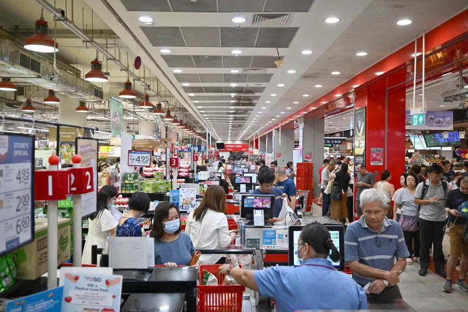 PM Wong On CDC Vouchers: Government Aid To Continue For As Long As Necessary PM Wong On CDC Vouchers: Government Aid To Continue For As Long As Necessary