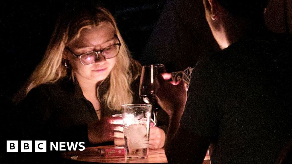 Power Cut Survival Kit: 5 Must-Have Items Power Cut Survival Kit: 5 Must-Have Items
