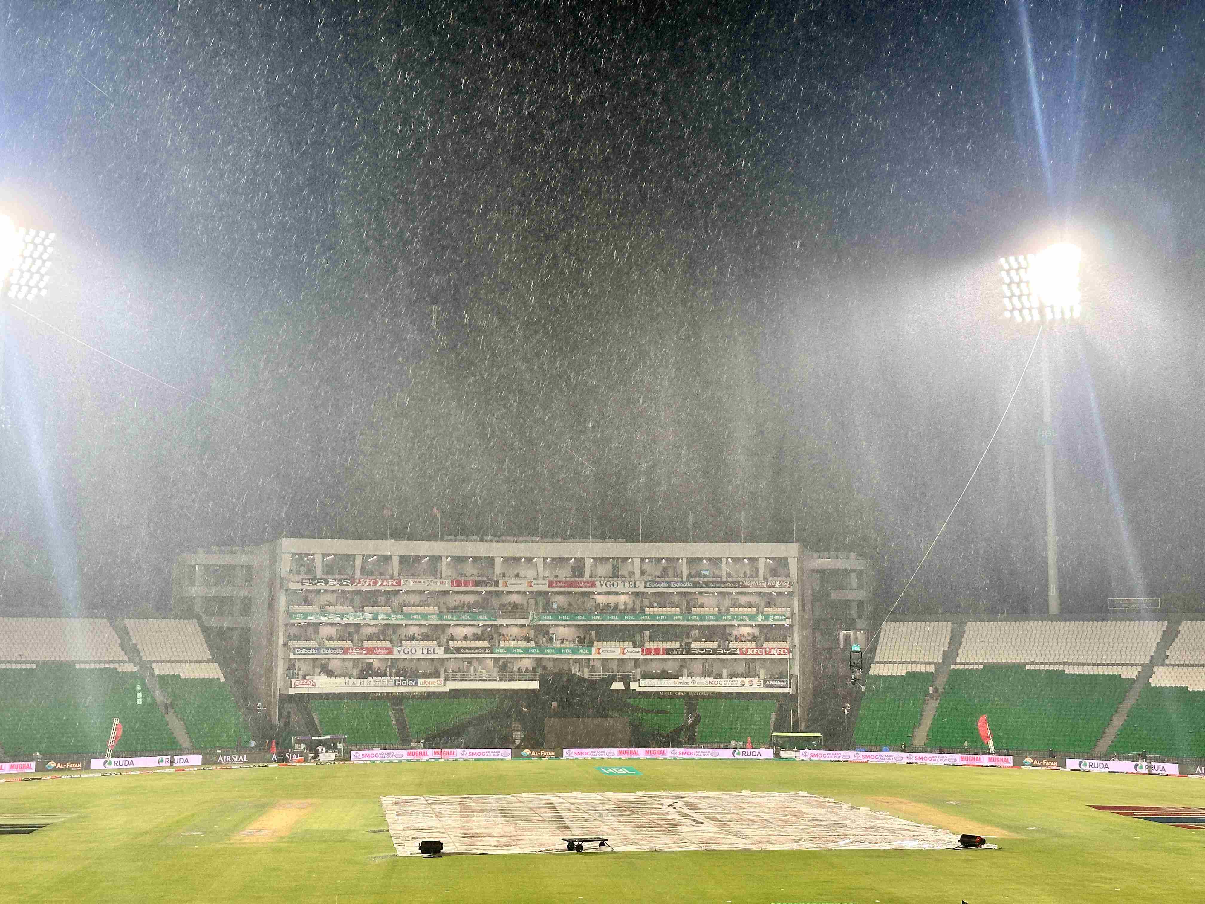 Rain Marred Match: Qalandars And Gladiators Settle For One Point Each Rain Marred Match: Qalandars And Gladiators Settle For One Point Each
