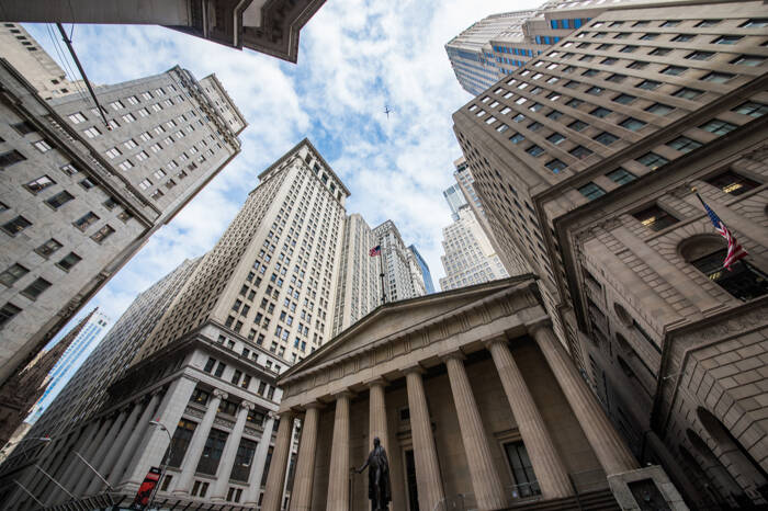 Record Investments Fuel Uber's Growth: Examining The Financial Impact Record Investments Fuel Uber's Growth: Examining The Financial Impact