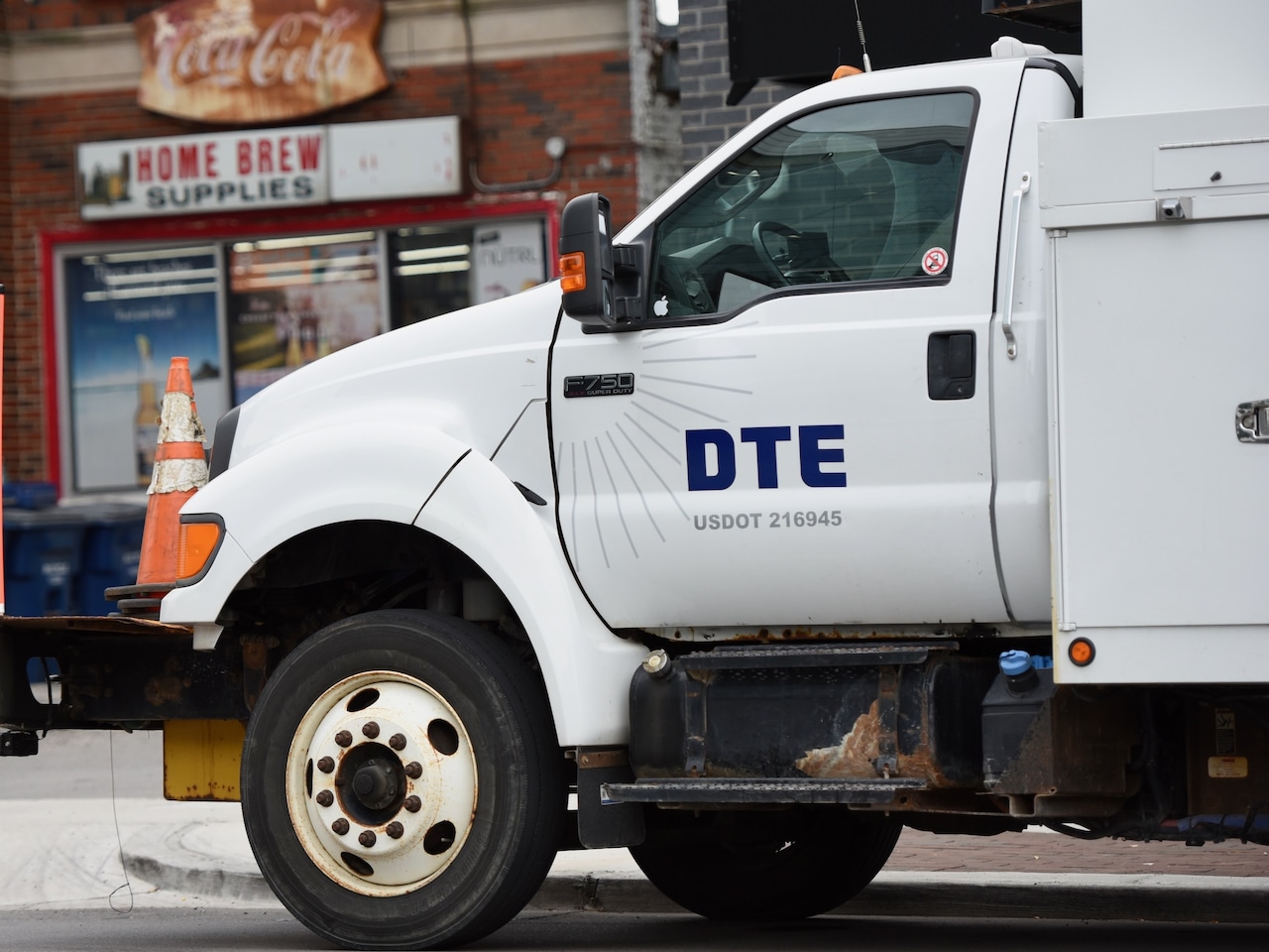 Second Largest Ever? DTE Seeks $574 Million Electric Rate Increase In Michigan