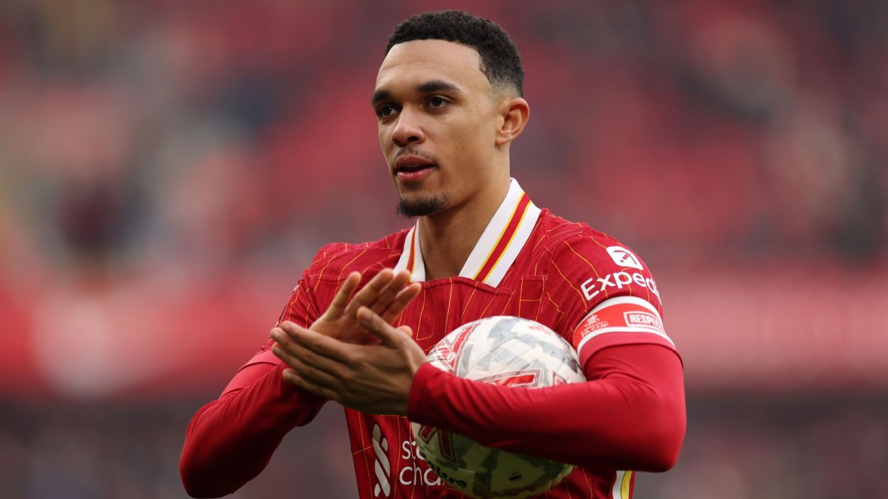 Slot Expresses Disappointment Over Alexander-Arnold's Exit From Liverpool Slot Expresses Disappointment Over Alexander-Arnold's Exit From Liverpool